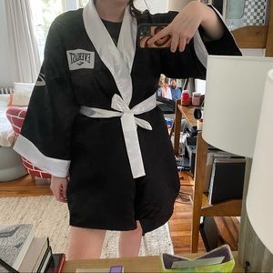 Everlast Boxing Robe